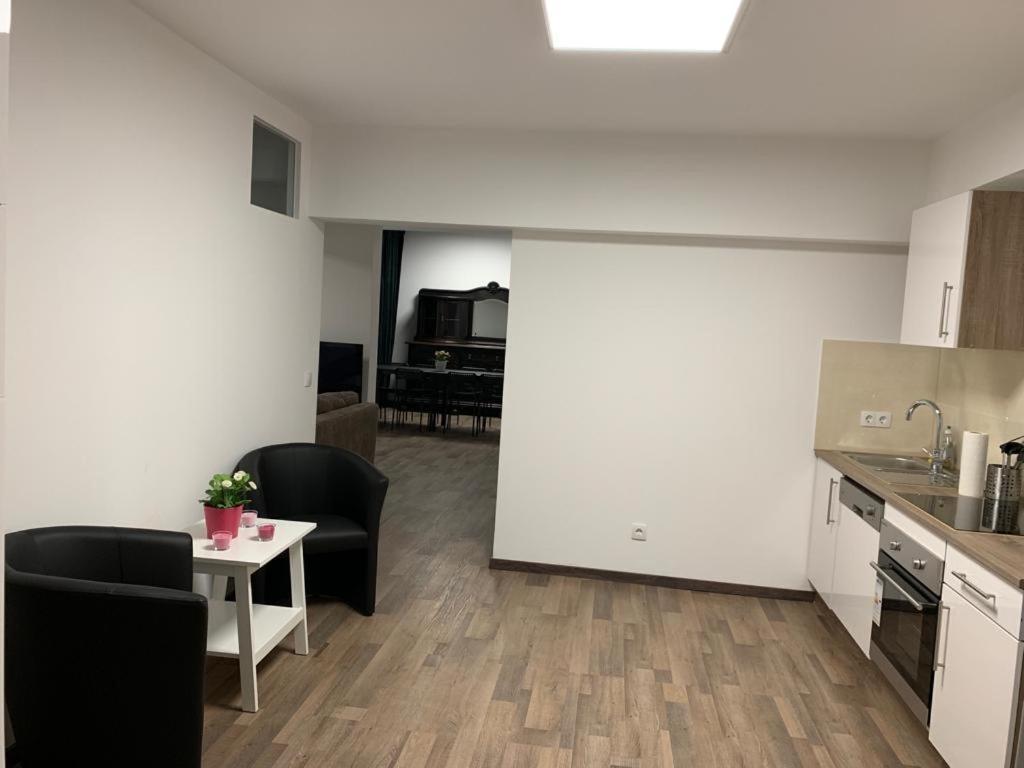 Lovely Share Apartment Aachener Weiher Кёльн Экстерьер фото