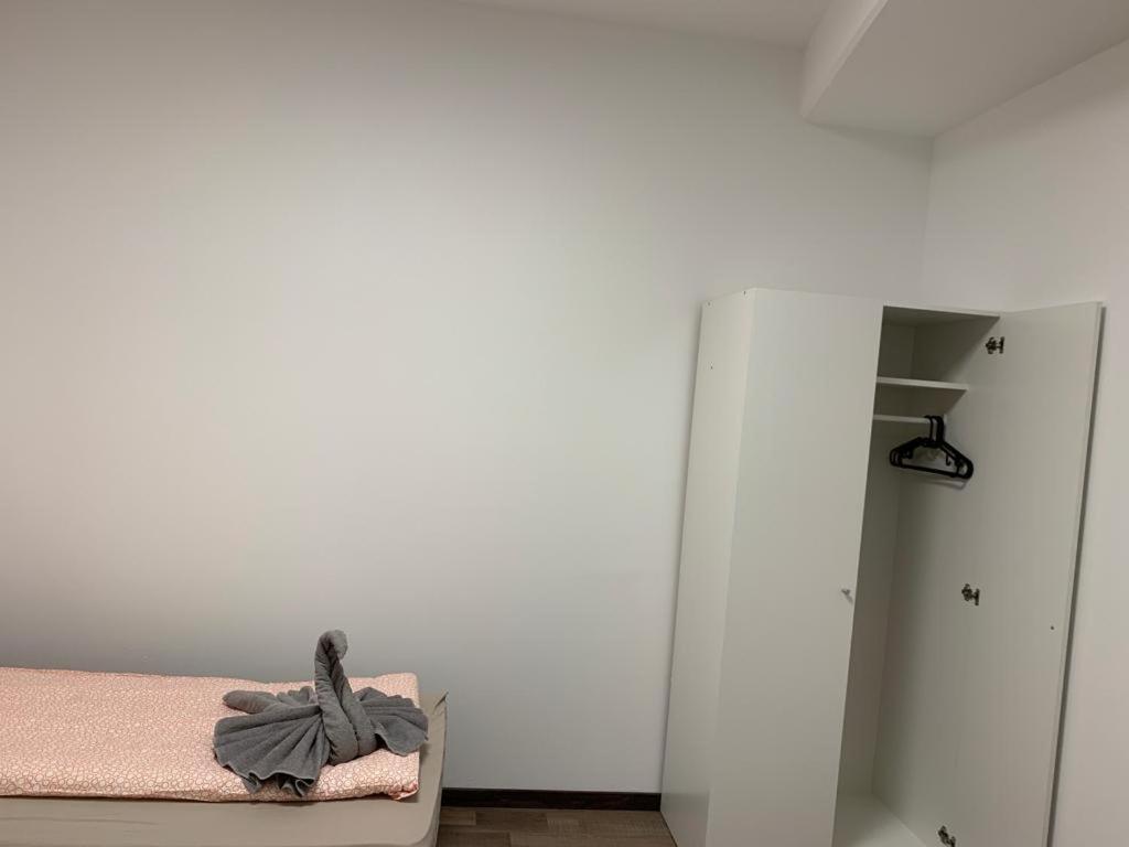 Lovely Share Apartment Aachener Weiher Кёльн Экстерьер фото