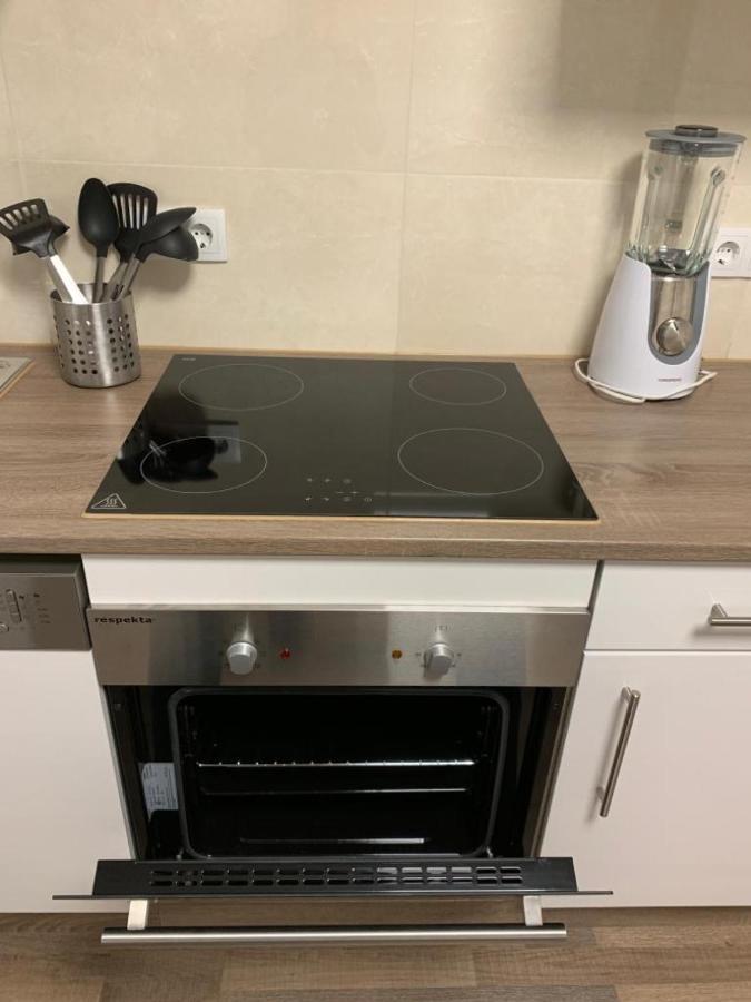 Lovely Share Apartment Aachener Weiher Кёльн Экстерьер фото